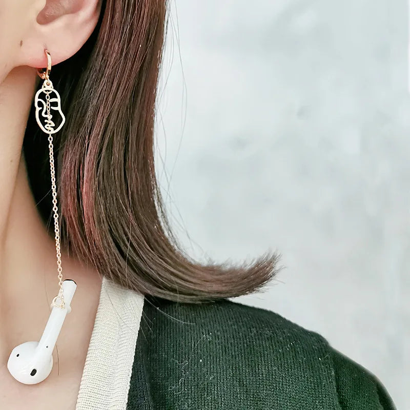 Trendy Airpods Earring Holders: Bluetooth Earphone Clips for Fashion