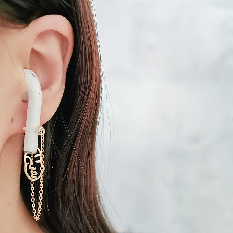 Trendy Airpods Earring Holders: Bluetooth Earphone Clips for Fashion