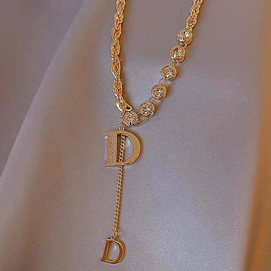 Stylish Letter Pendant Necklace – Ideal Winter Accessory