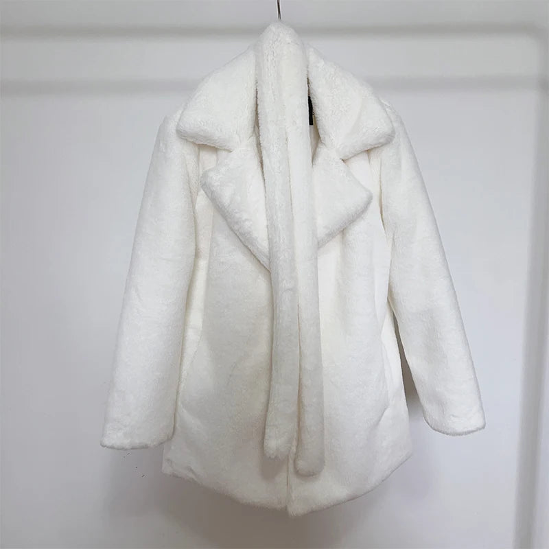 Chic White Belted Faux Fur Coat: A Statement of Timeless Elegance