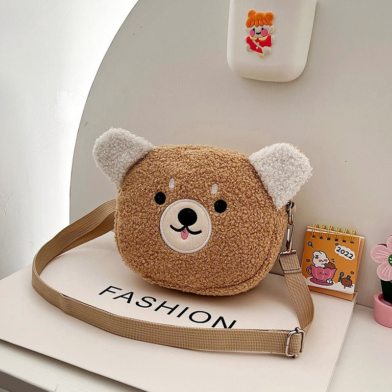 Circular shoulder and crossbody bag made from polyester - trendy fashion accessory