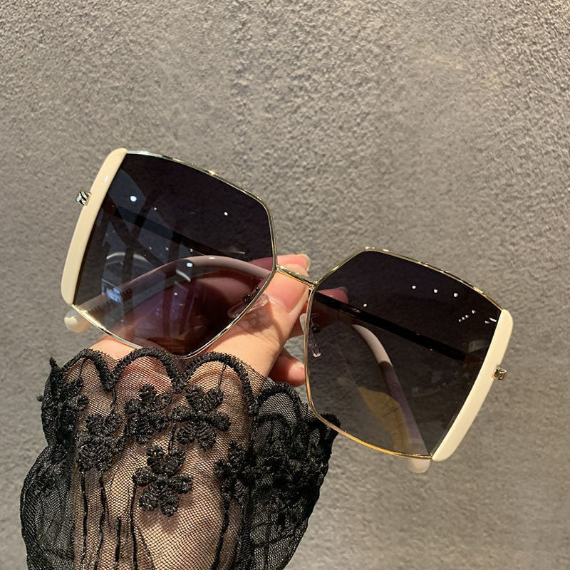 Oversize Sunglasses - Orchid Unique