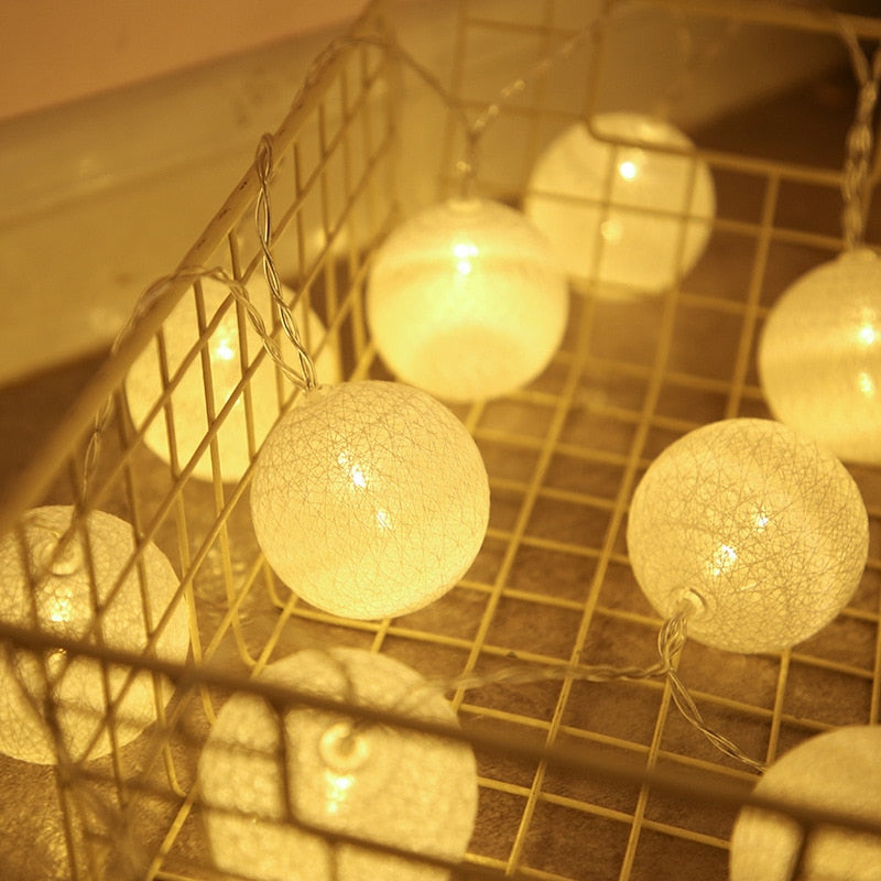 3M 20 LEDS Cotton Ball Garlands Fairy Lights - Orchid Unique