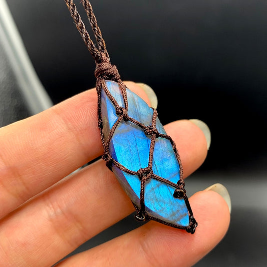 Natural Crystal Labradorite Stone Necklace - Orchid Unique