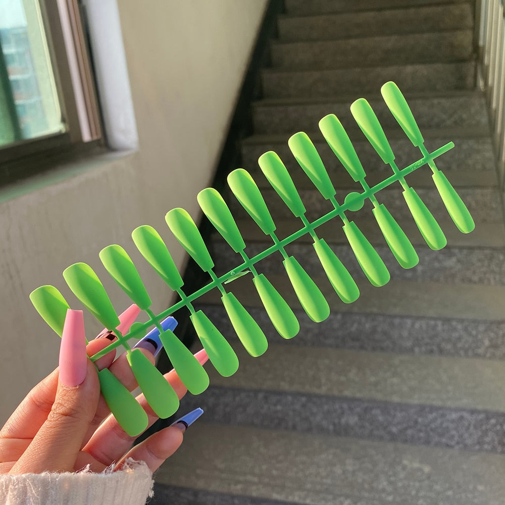 Matte Super Long Coffin False Nails - Orchid Unique