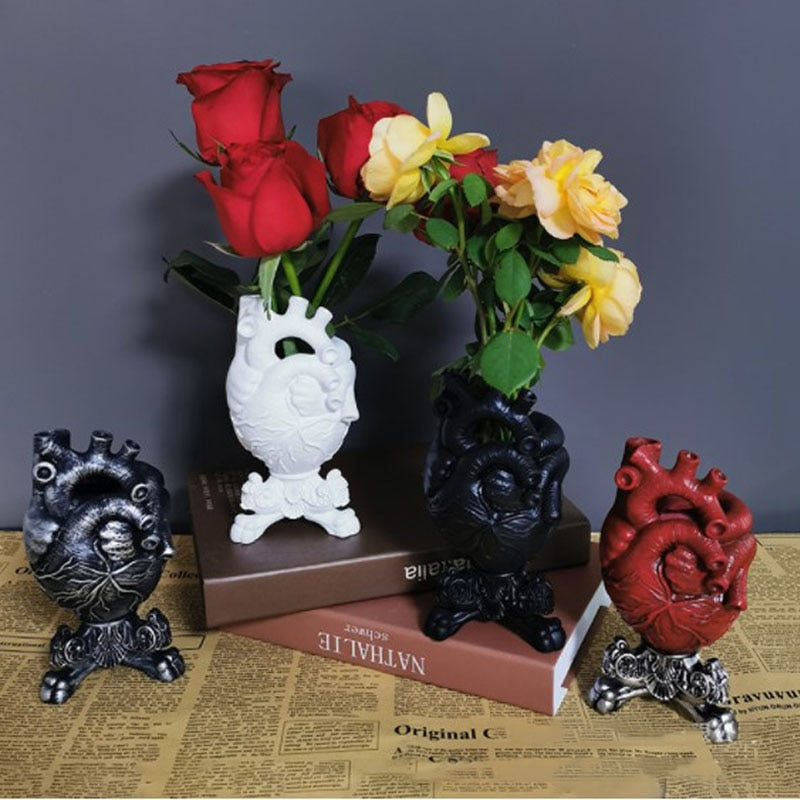 Heart-shaped Sculpture Statue-Vase - Orchid Unique