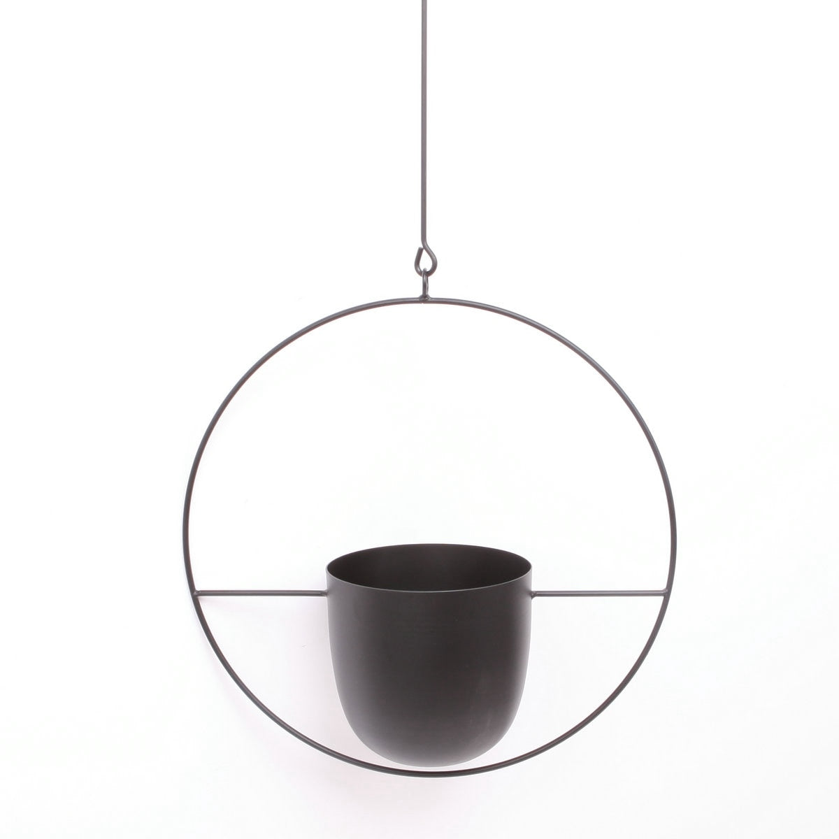 Iron Hanging Flower Pot - Orchid Unique  SPECIFICATIONS Type: Hanging Baskets Set Type: NO Metal Type: Cast Iron Material: Metal Round black-Oval black Iron Hanging Flower Pot SPECIFICATIONS Type: Hanging Baskets Set Type: NO Metal Type: Cast Iron Material: Metal (Store description)  4 3 63066763  (Store description) 14:200006151#Round black-14:200006153#Oval black Round black-Oval black Orchid  Vases