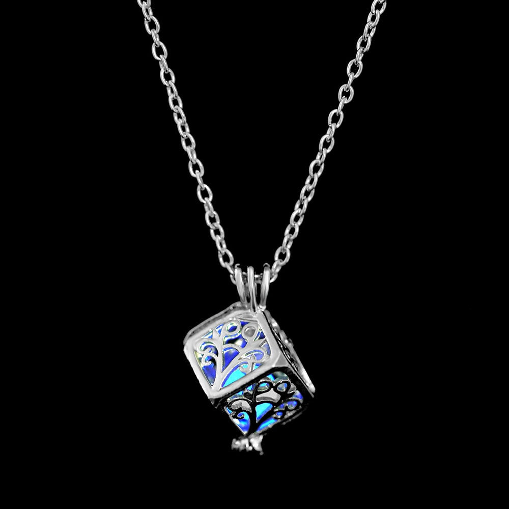 Vintage Glowing Moonstone Pendant Necklace - Orchid Unique