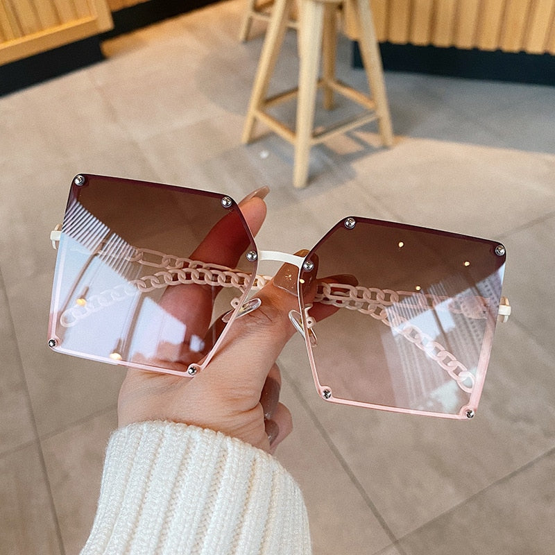 Oversize Sunglasses - Orchid Unique