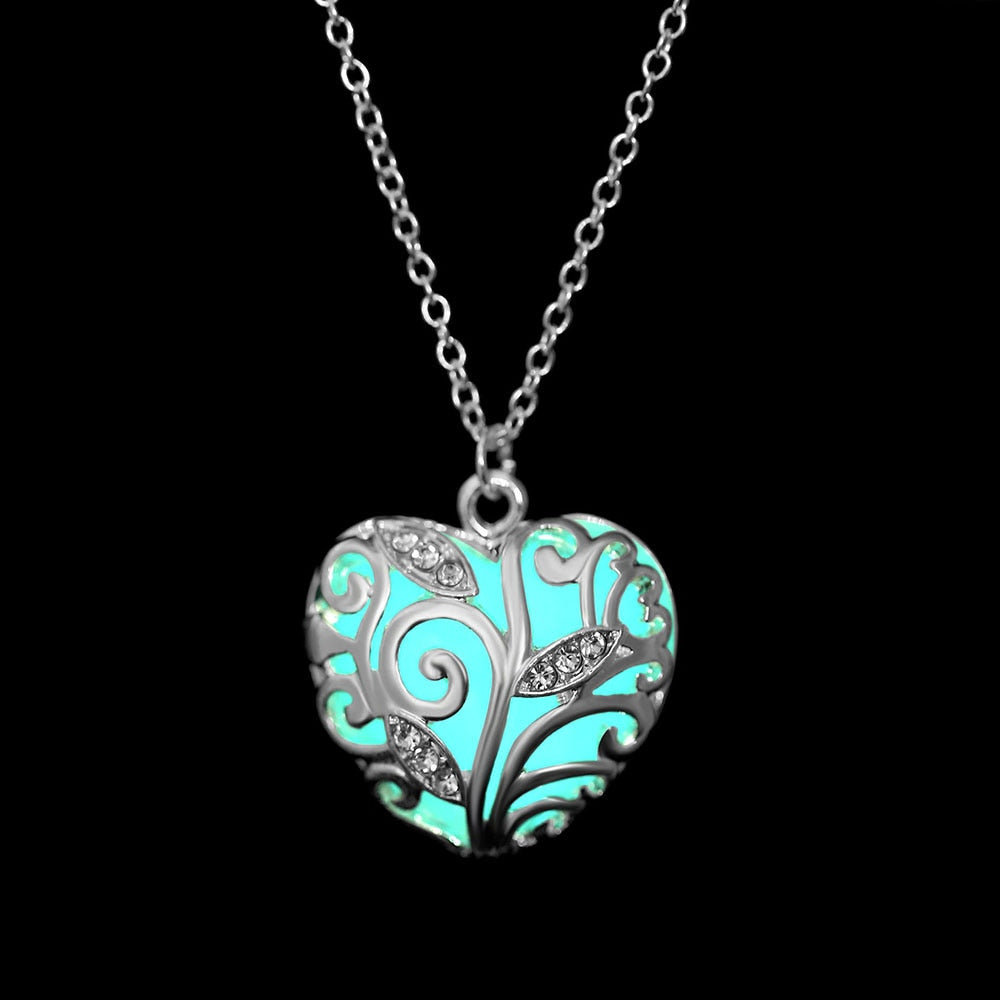 Vintage Glowing Moonstone Pendant Necklace - Orchid Unique