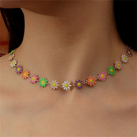 Elegant Flower Daisy Clavicle Necklace - Orchid Unique