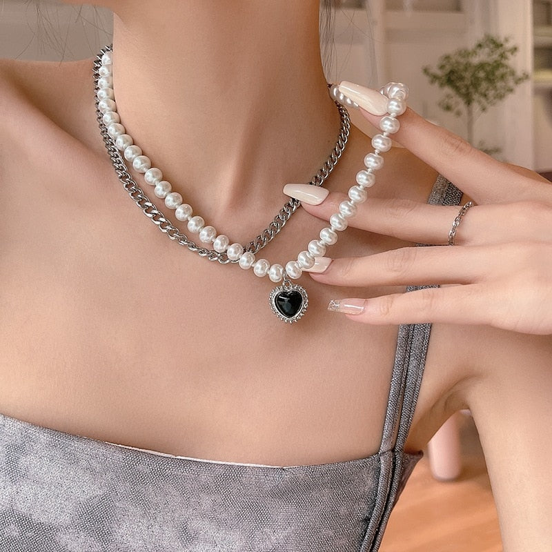 ZOVOLI Dainty Pearl Nicklace - Orchid Unique