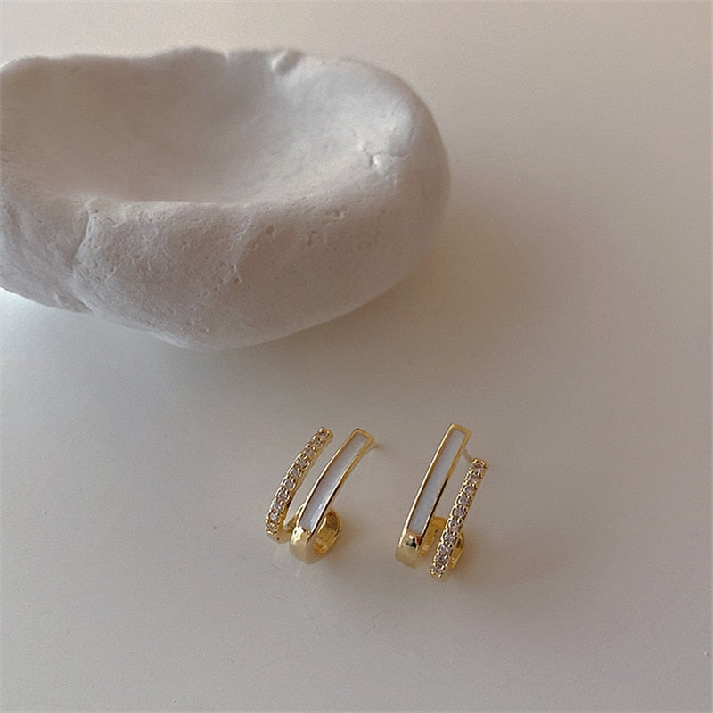 TRENDY U-shaped Earrings Dainty - Orchid Unique