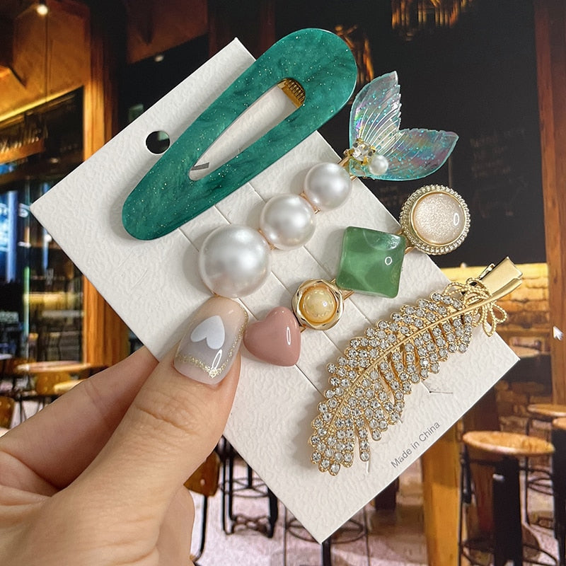 Fashion Pearl Acrylic Hair Clips - Orchid Unique