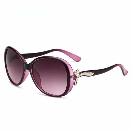 Stylish vintage-inspired sunglasses - Orchid Unique