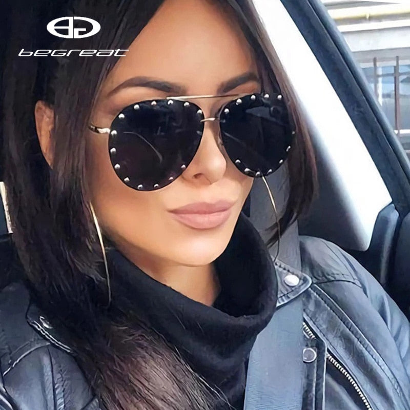 Metal Rivet Pilot Sunglasses - Orchid Unique