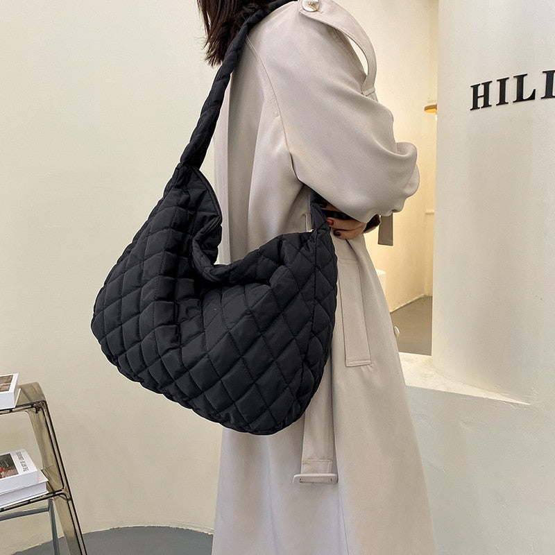 Lattice Pattern Shoulder Bag - Orchid Unique