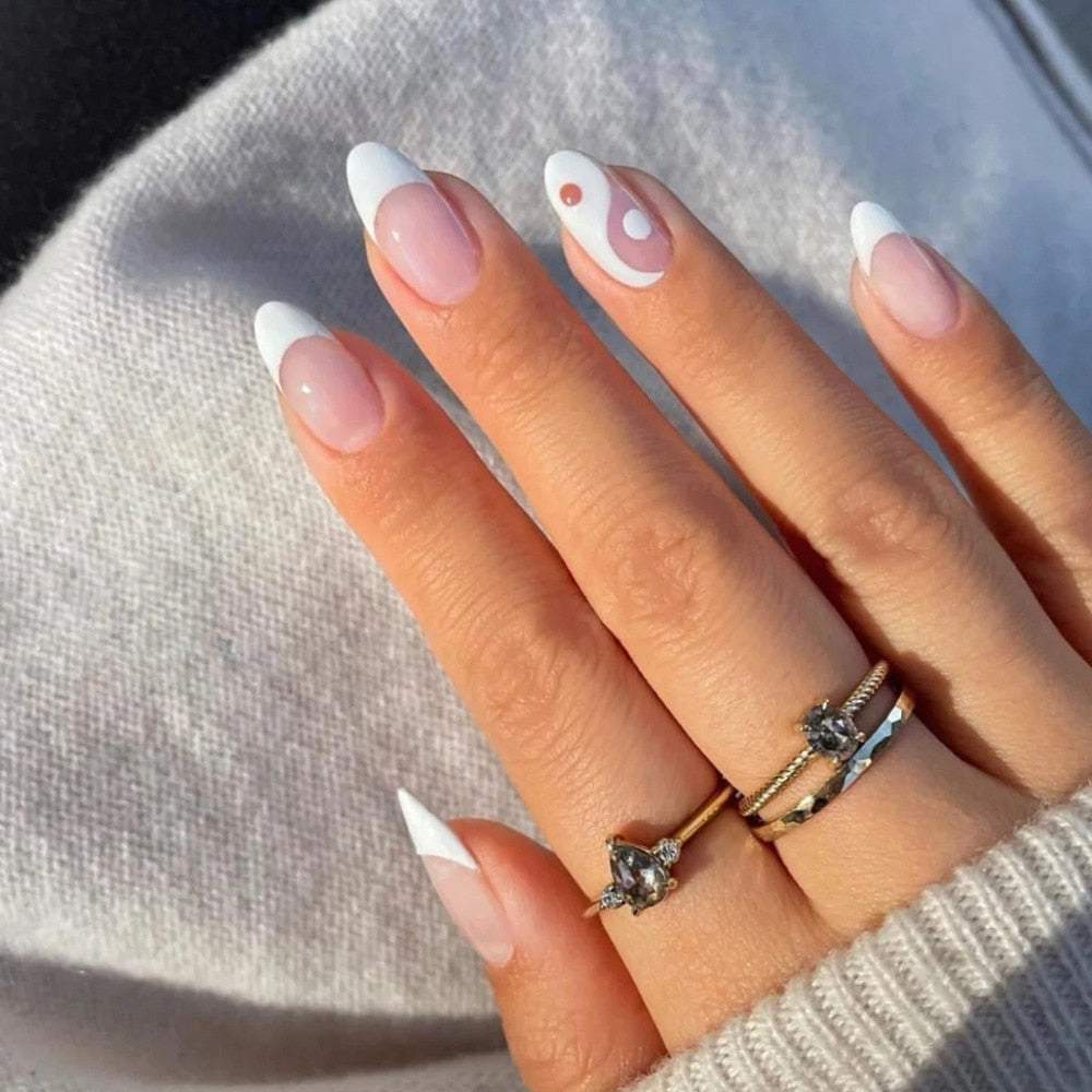 Almond Round Wavy False Nails - Orchid Unique