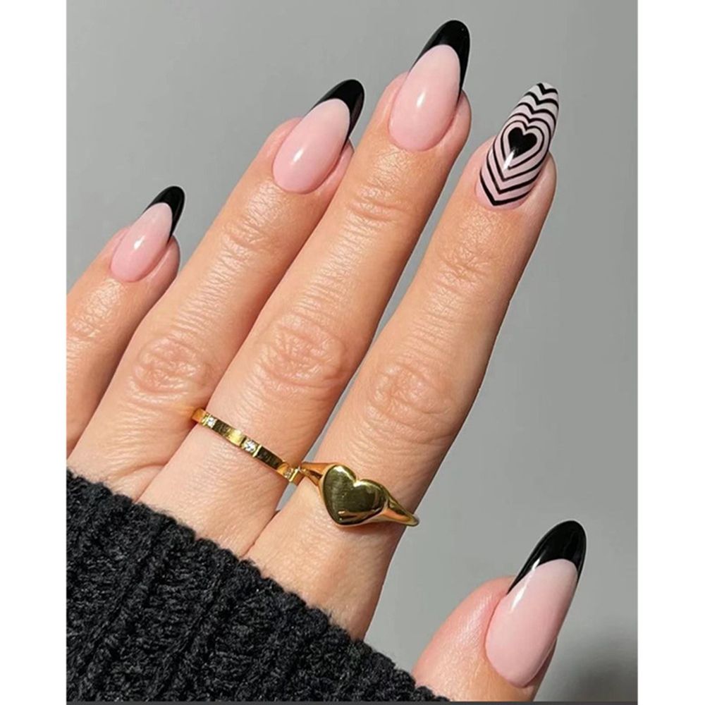 Almond Round Wavy False Nails - Orchid Unique