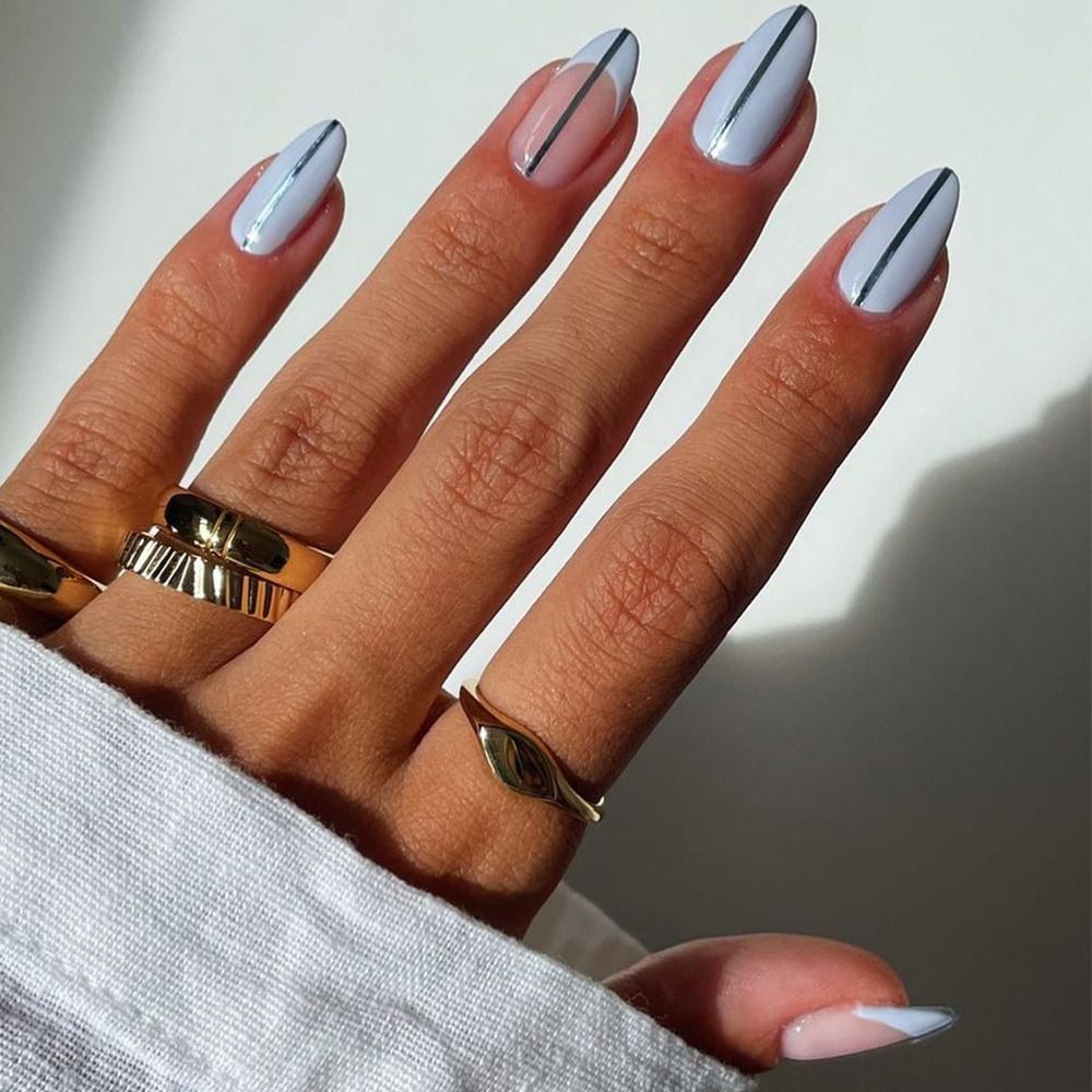 Almond Round Wavy False Nails - Orchid Unique