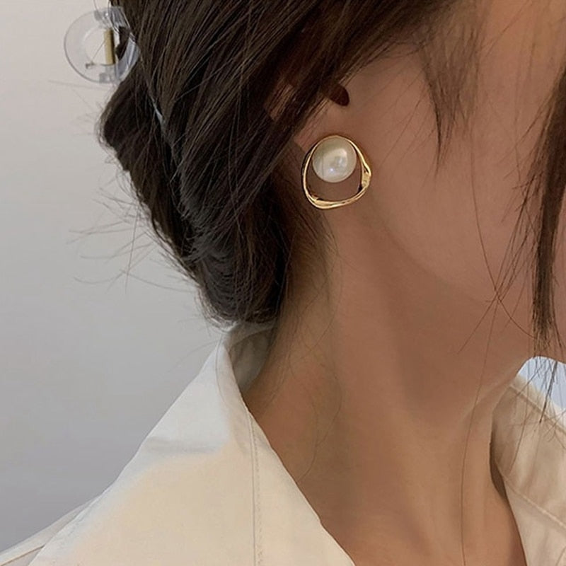TRENDY U-shaped Earrings Dainty - Orchid Unique