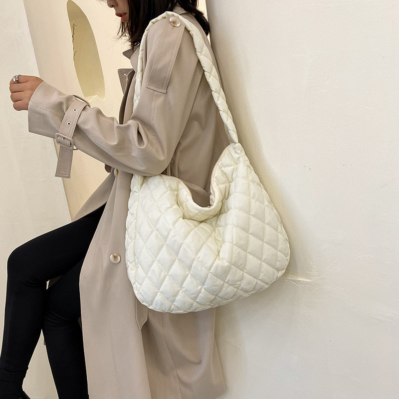 Lattice Pattern Shoulder Bag - Orchid Unique