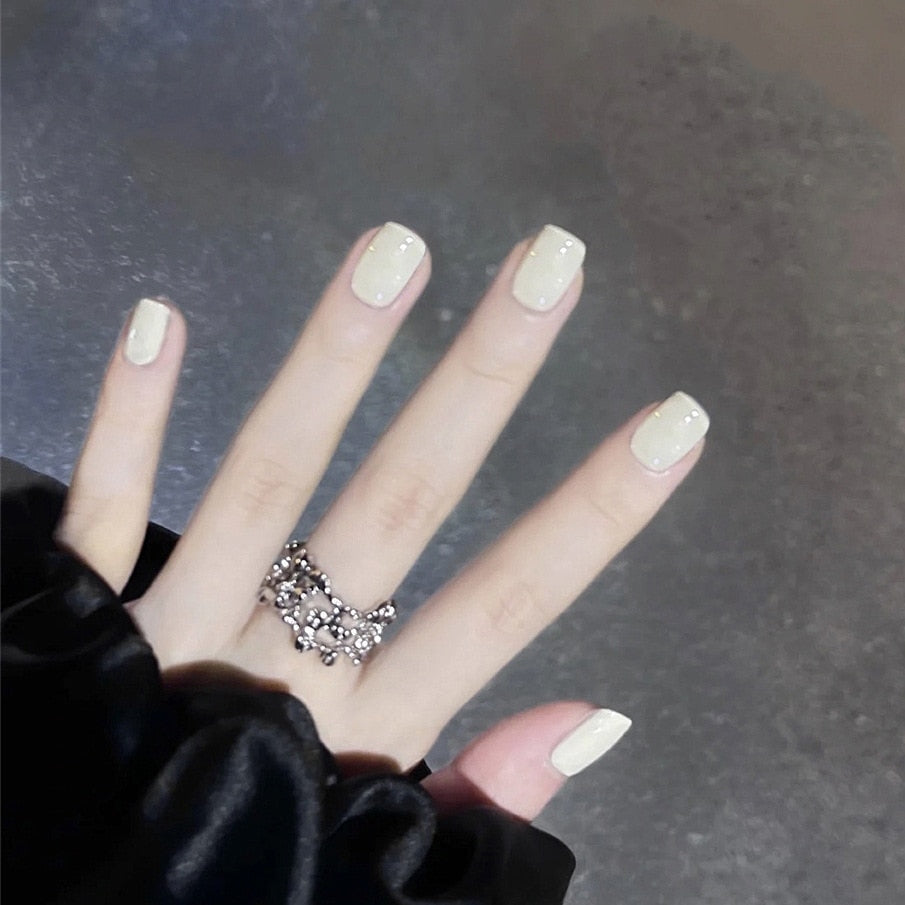 Short Coffin Fake Nails - Orchid Unique