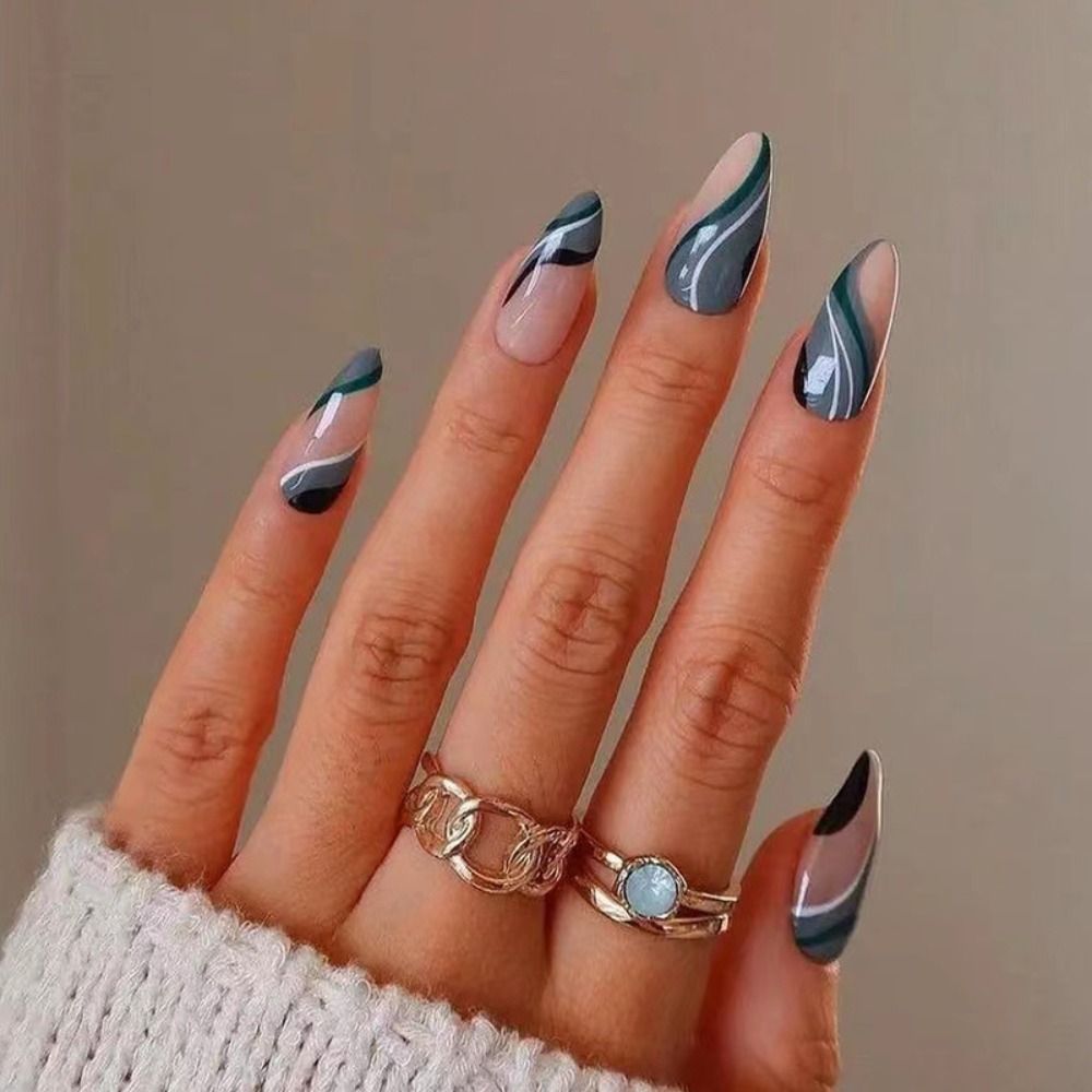 Almond Round Wavy False Nails - Orchid Unique