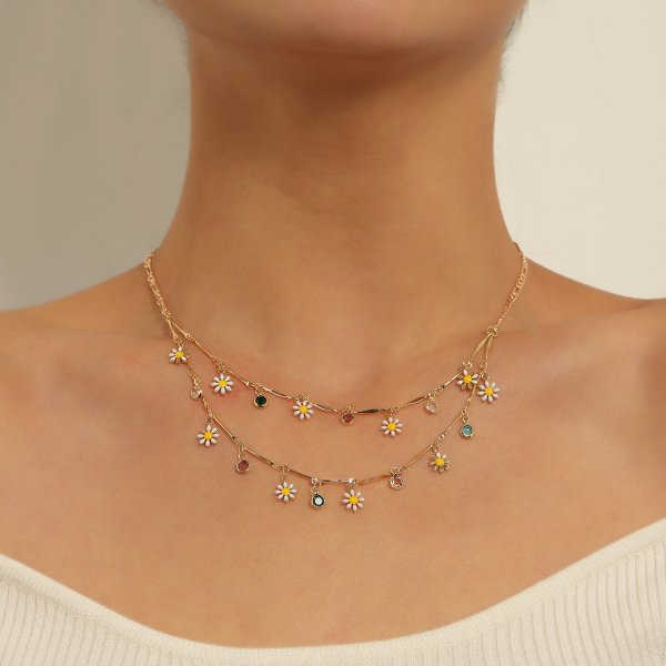 Elegant Flower Daisy Clavicle Necklace - Orchid Unique