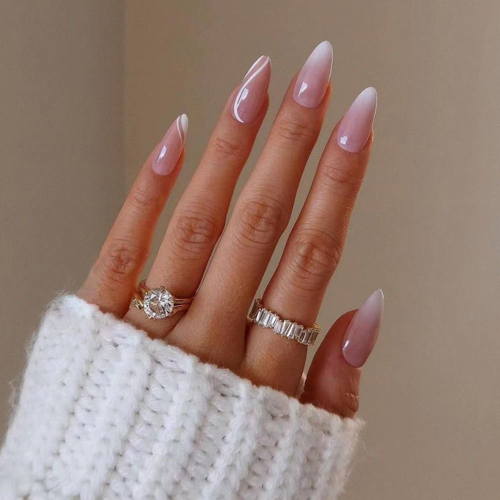 Almond Shape Fake Nails - Orchid Unique