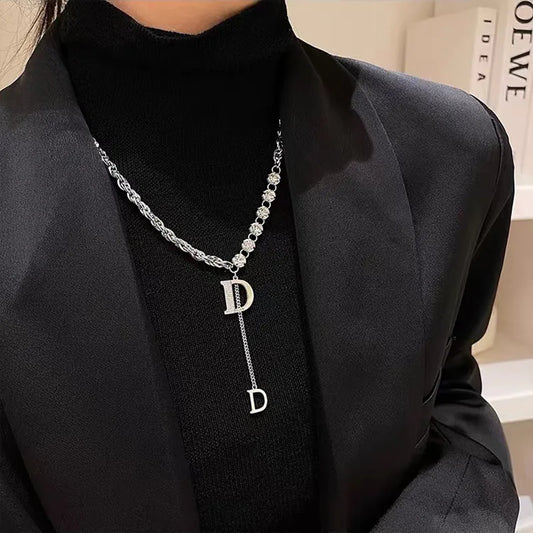 Stylish Letter Pendant Necklace – Ideal Winter Accessory