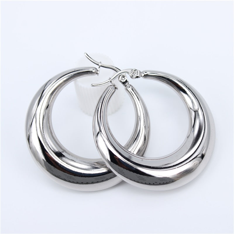 Smooth Exquisite Big Circle Hoop Earrings - Orchid Unique  Orchid Unique 