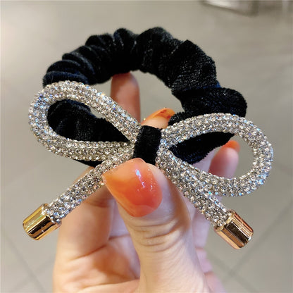 Scrunchies Hairband - Orchid Unique  SPECIFICATIONS Type: Elastic Hair Bands 01, 02, 03, 04, 32, 31, 33, 19, 20, 05 Scrunchies Hairband SPECIFICATIONS Type: Elastic Hair Bands (Store description)  25 24 69279699 USD (Store description) 14:691#01, 14:200004891#02, 14:1254#03, 14:1052#04, 14:10#32, 14:193#31, 14:350853#33, 14:175#19, 14:200004890#20, 14:173#05 01, 02, 03, 04, 32, 31, 33, 19, 20, 05 Orchid  Hair Accessories