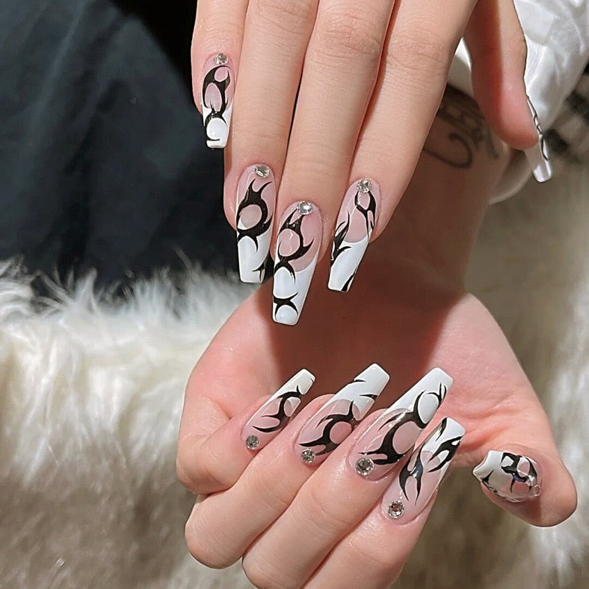 Fake Nails With stylish Decorations - Orchid Unique  Orchid Unique 