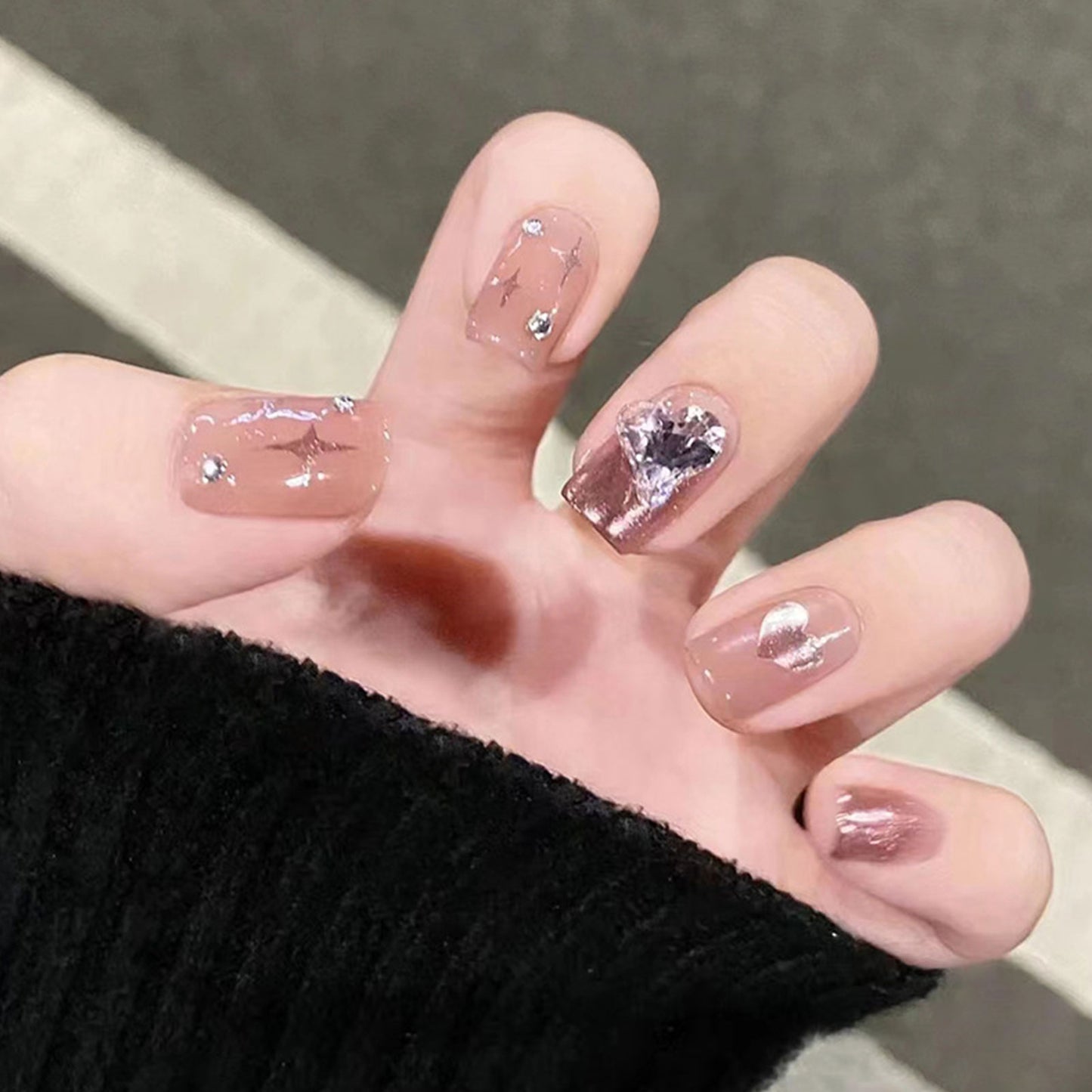 Short Fake Nails With Glue - Orchid Unique  Orchid Unique 